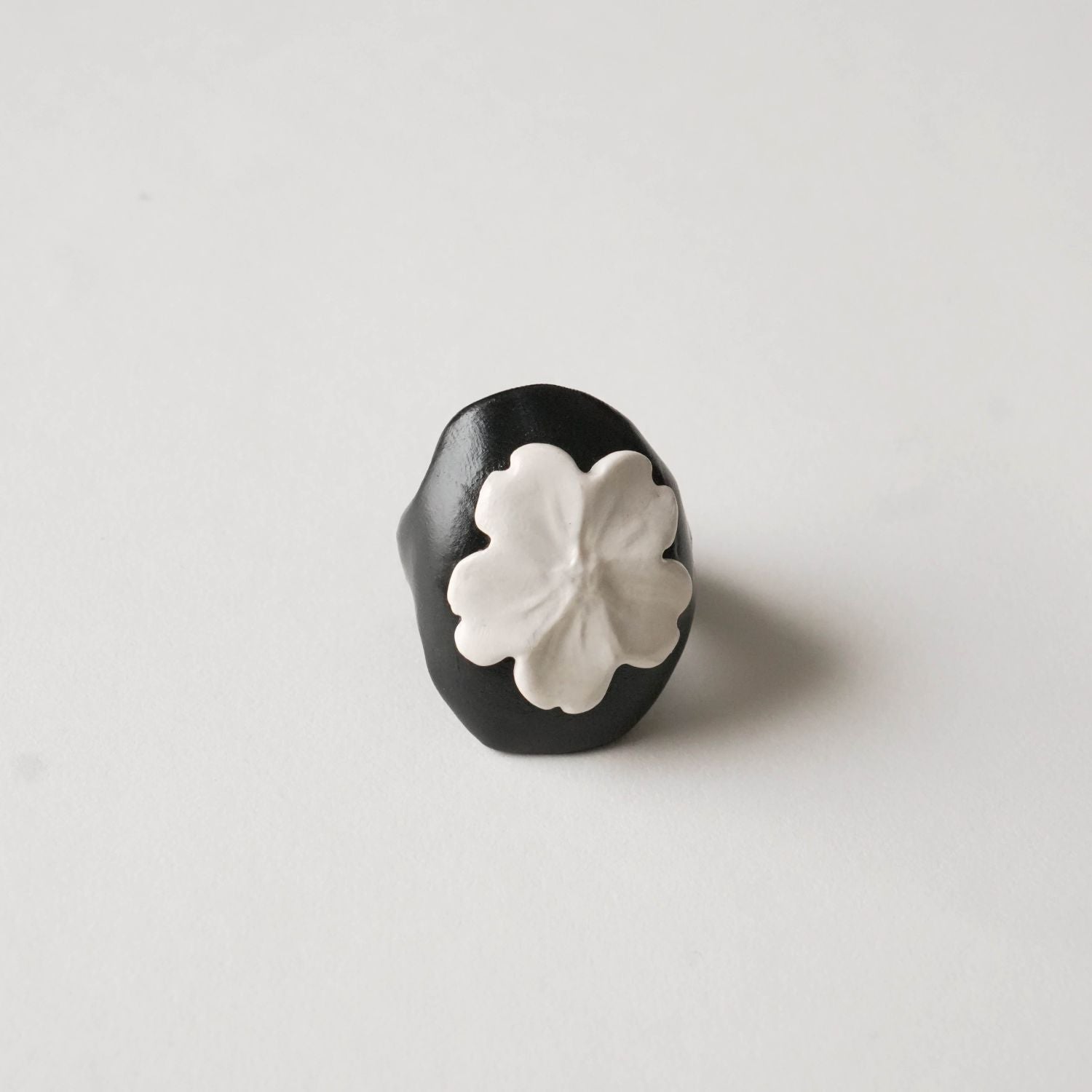 Black Wildflower Chunky Ring